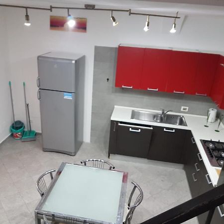 リヴォルノCasa N 2 Con Parcheggio Privato E Colonnina Ricaricaアパートメント エクステリア 写真