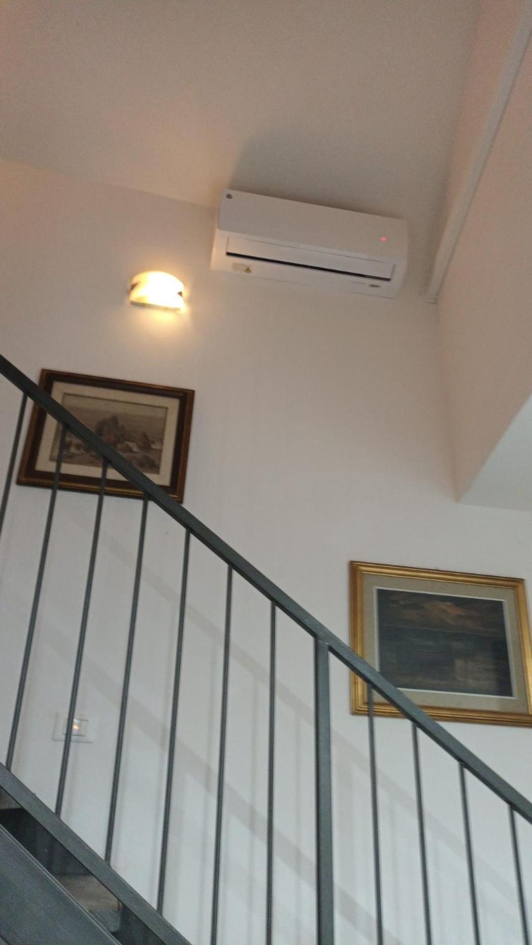 リヴォルノCasa N 2 Con Parcheggio Privato E Colonnina Ricaricaアパートメント エクステリア 写真