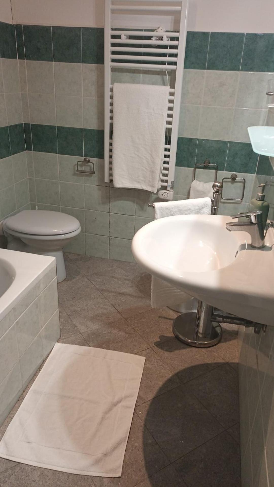 リヴォルノCasa N 2 Con Parcheggio Privato E Colonnina Ricaricaアパートメント エクステリア 写真